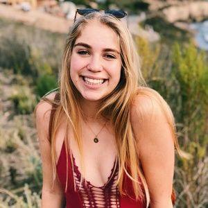 About the Posher: Kelly